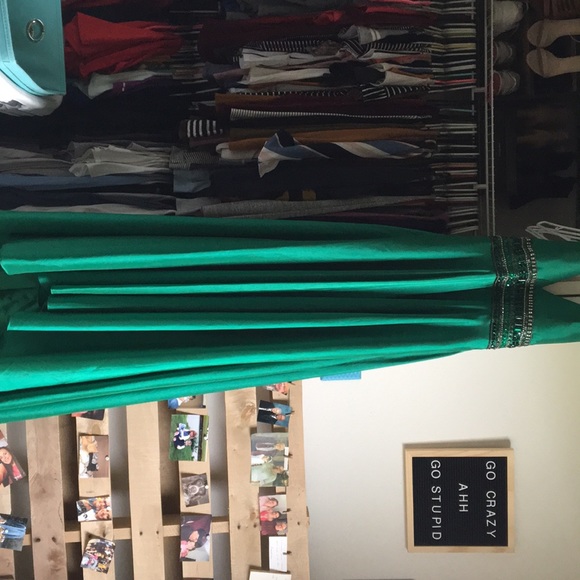 Sheri Hill Prom Dress Green - Picture 3 of 9